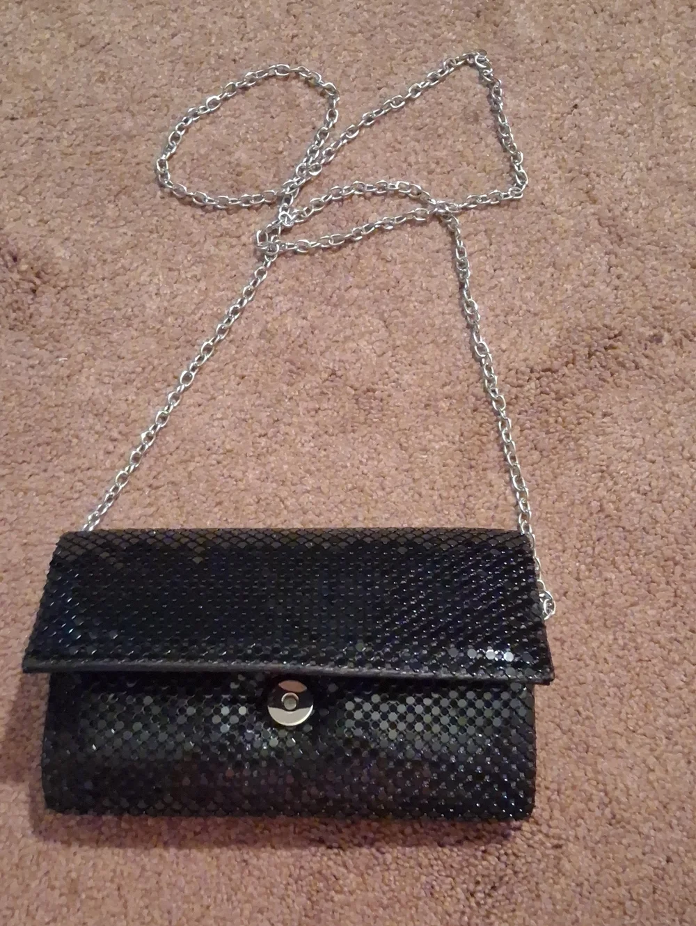 LOVEVOOK Black Metal Mesh Evening Clutch Bag with Silver Chain Strap